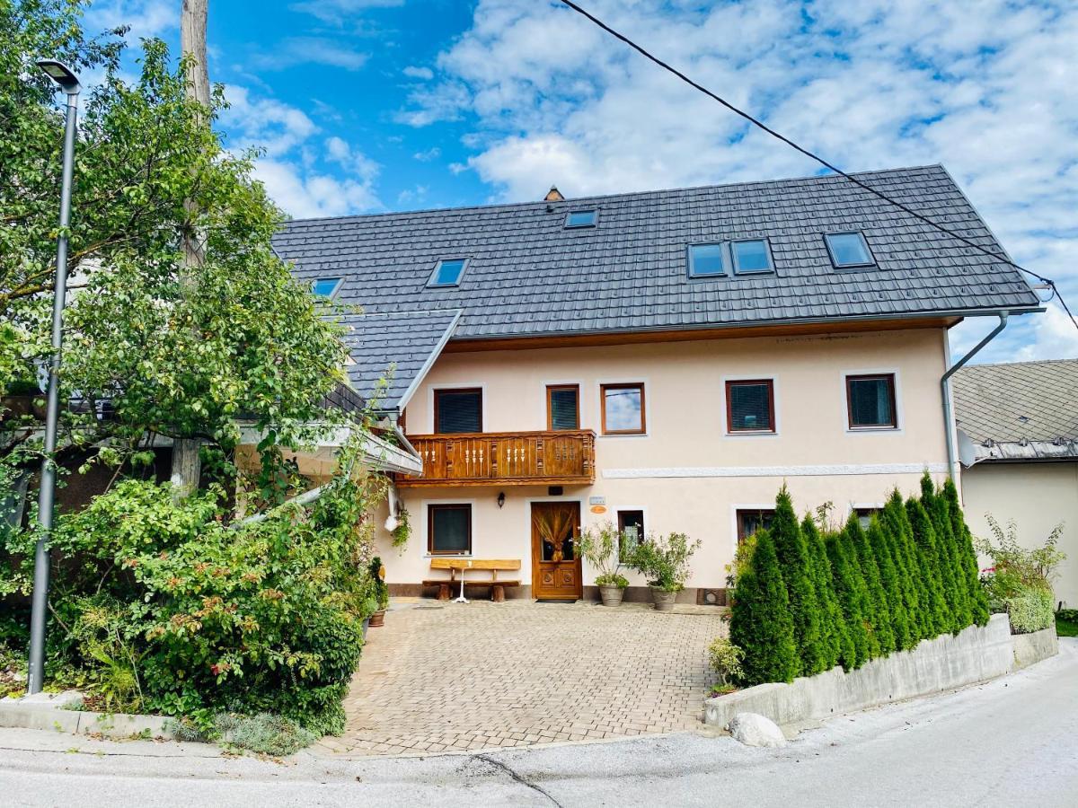 Guesthouse Sabine - Pr' Skminc Bohinjska Bela Kültér fotó