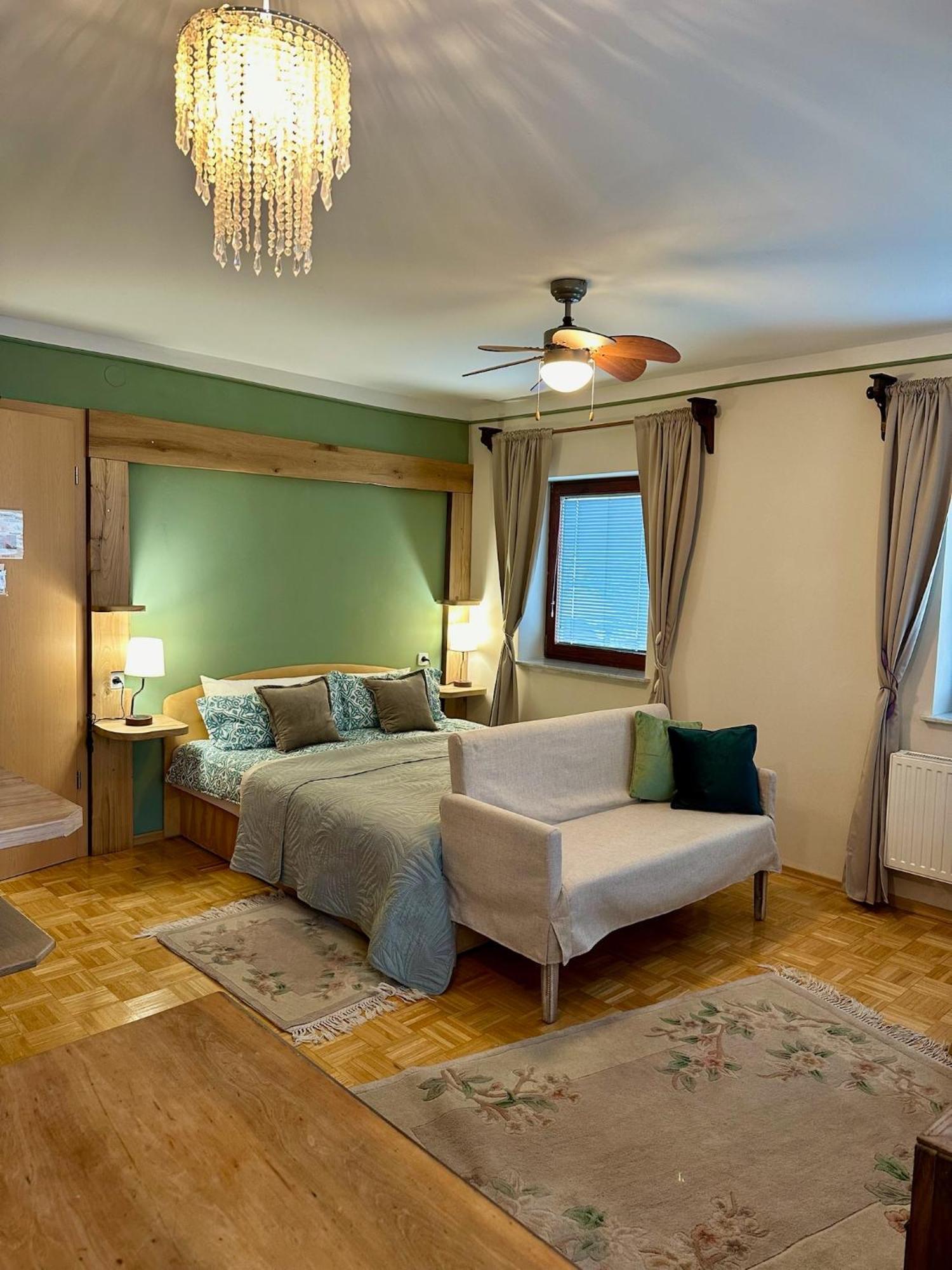 Guesthouse Sabine - Pr' Skminc Bohinjska Bela Kültér fotó
