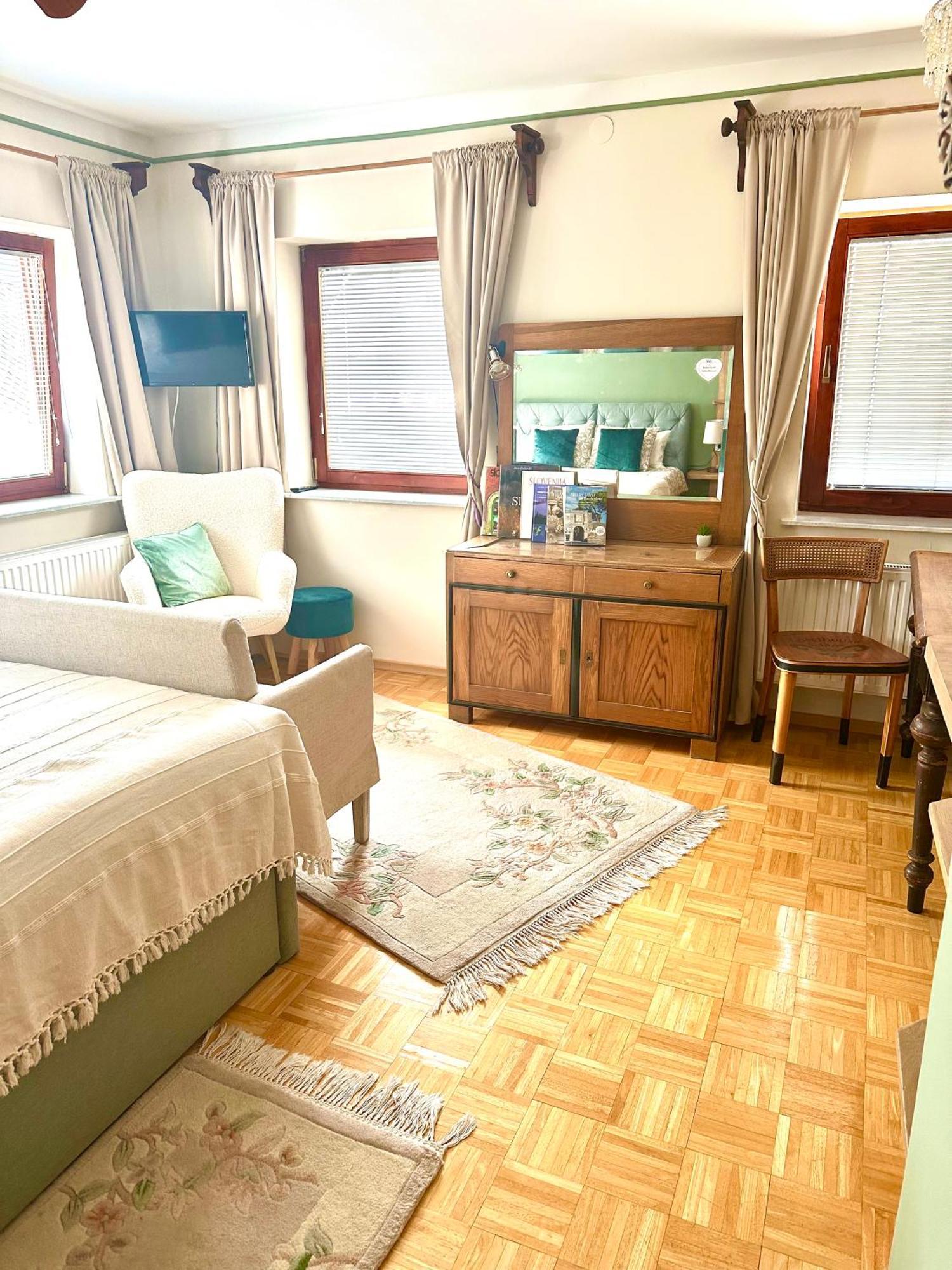 Guesthouse Sabine - Pr' Skminc Bohinjska Bela Kültér fotó