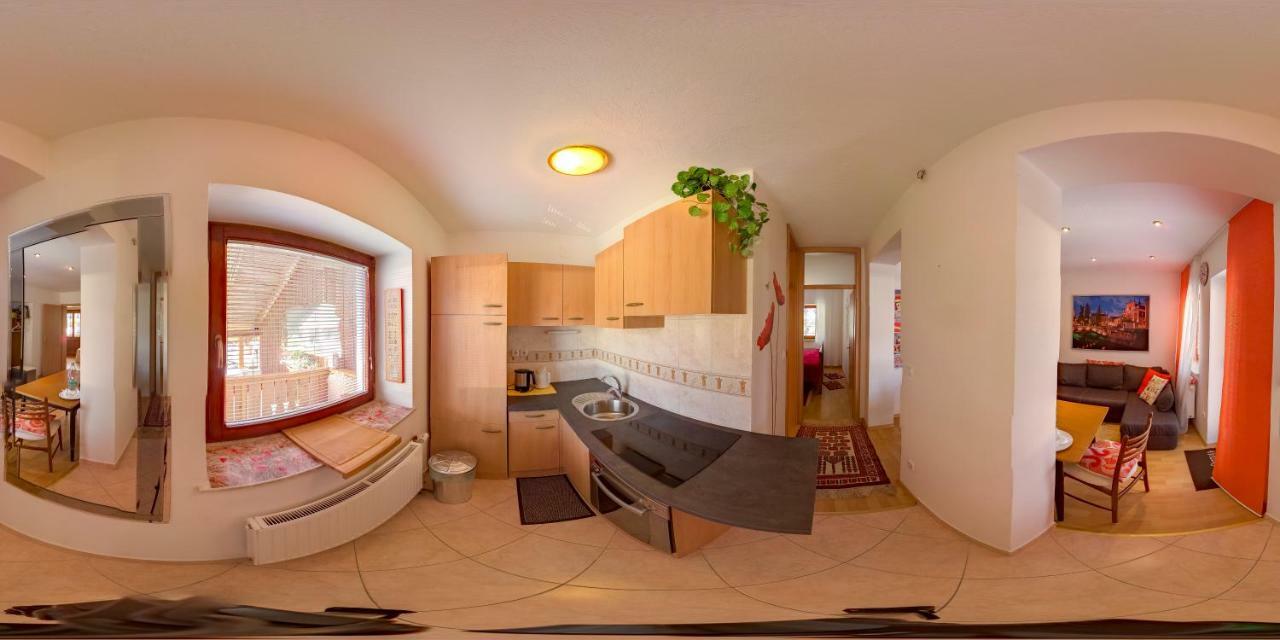 Guesthouse Sabine - Pr' Skminc Bohinjska Bela Kültér fotó